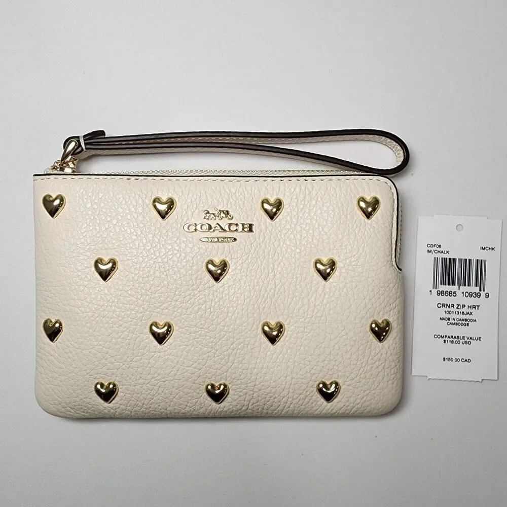NWT Coach CDF06 Corner Zip Wristlet With Heart Rivets/Leather/Gold/Chalk